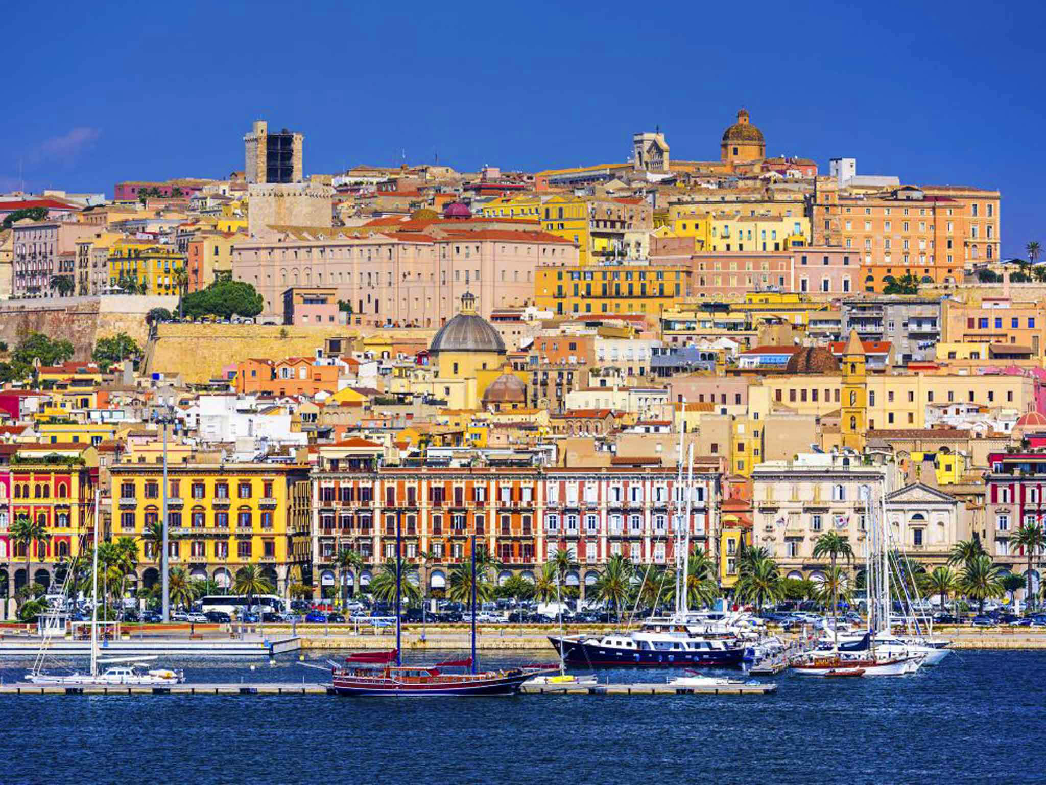 Cagliari: Un Viaggio nel Capoluogo della Sardegna